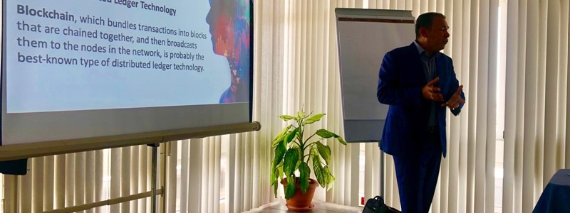 IBIS Management geeft presentatie over blockchain technologie